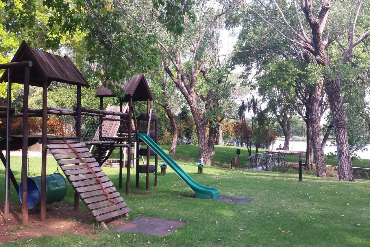 Riverside Sun Vanderbijlpark ภายนอก รูปภาพ