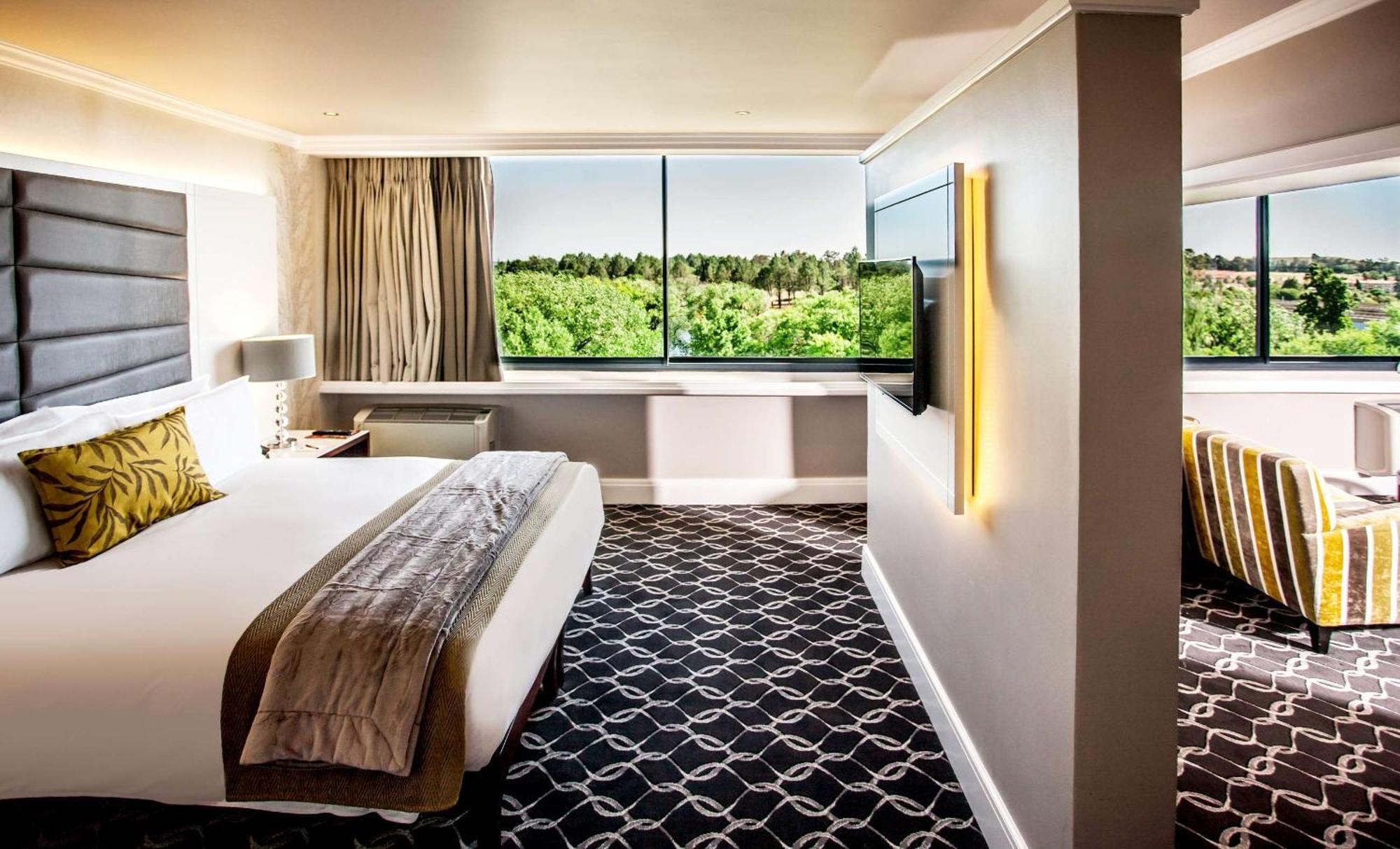Riverside Sun Vanderbijlpark ภายนอก รูปภาพ
