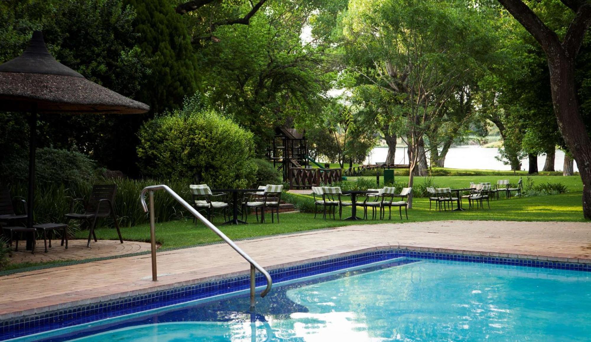 Riverside Sun Vanderbijlpark ภายนอก รูปภาพ